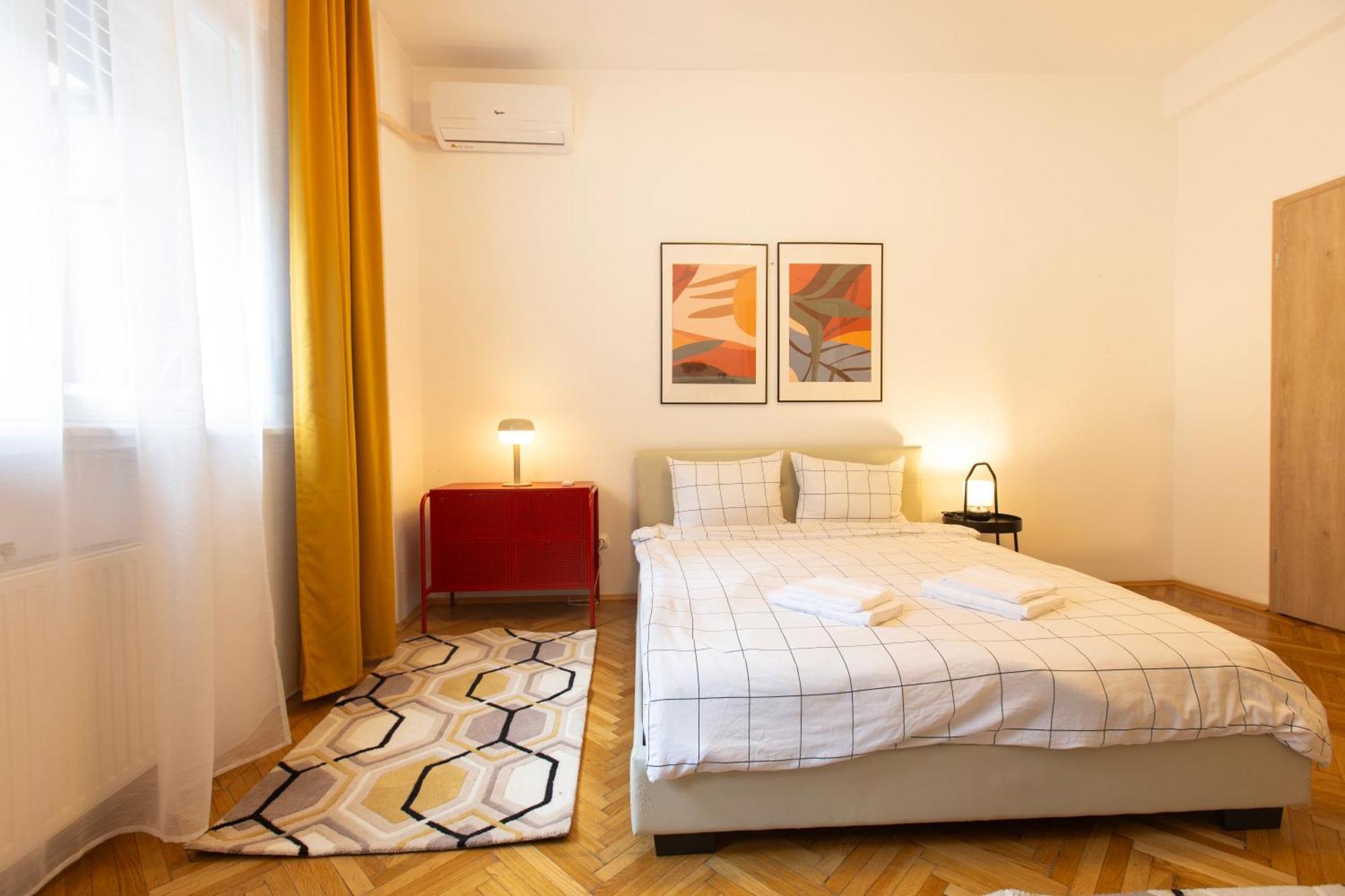 Ultracentral Hong Kong 3 Bdrm Apartment Bucareste Exterior foto