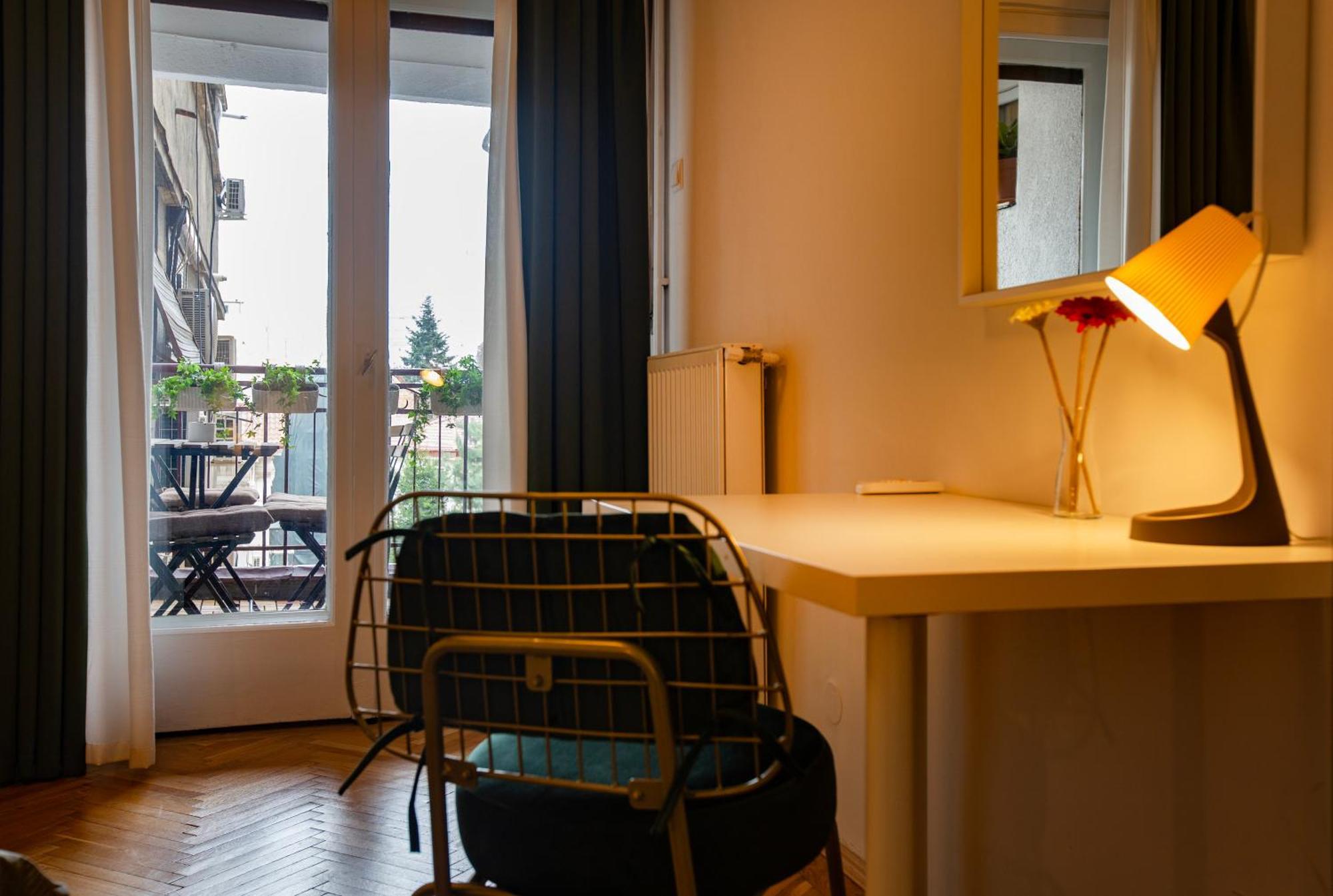 Ultracentral Hong Kong 3 Bdrm Apartment Bucareste Exterior foto