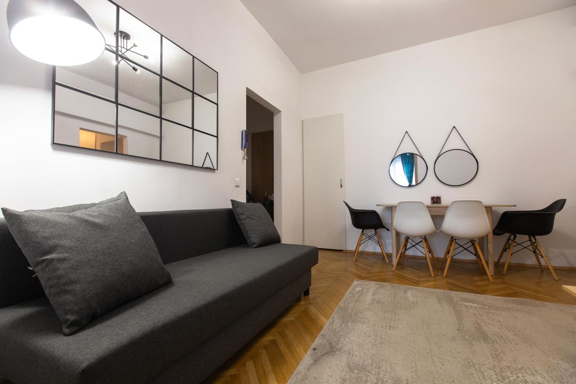 Ultracentral Hong Kong 3 Bdrm Apartment Bucareste Exterior foto
