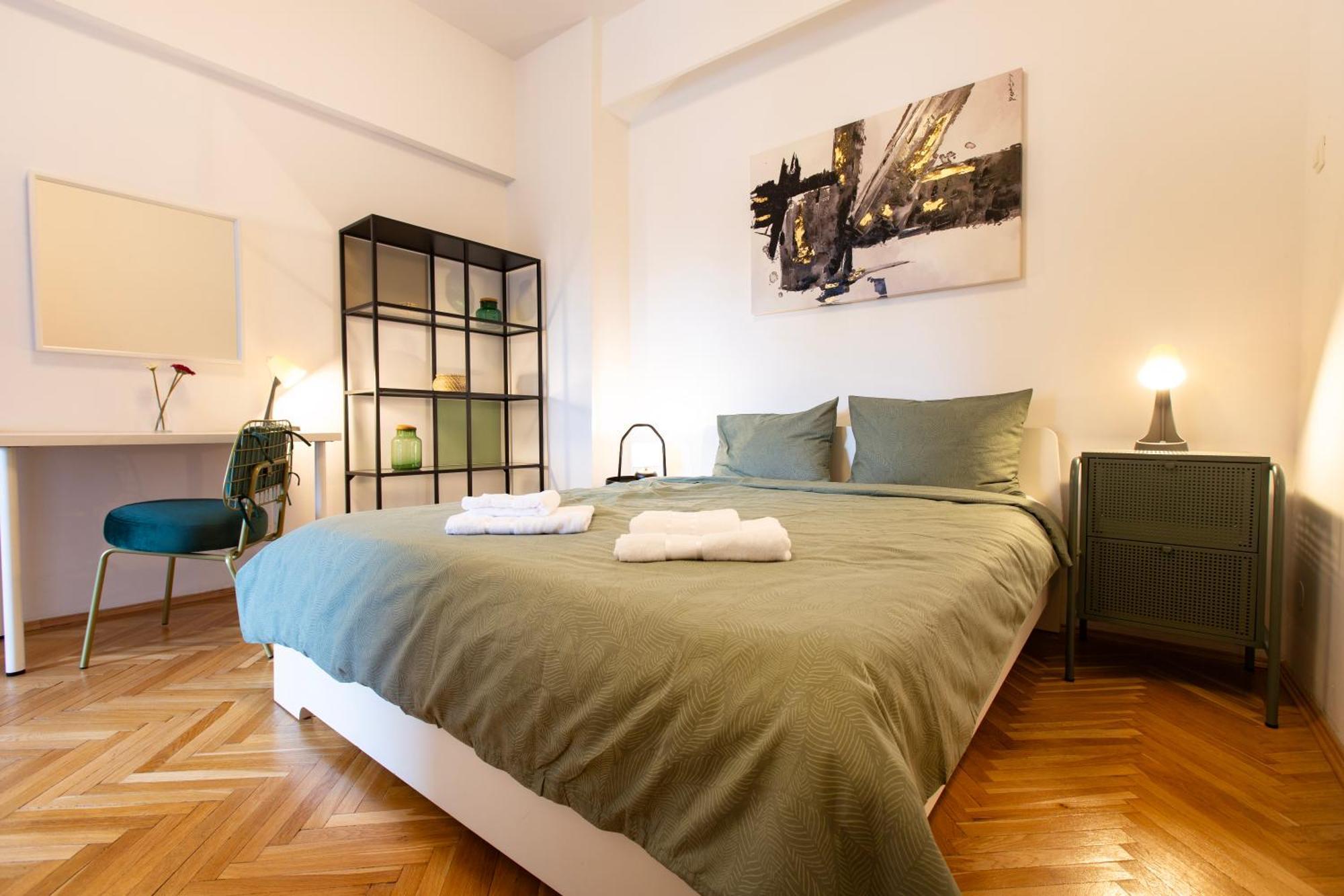 Ultracentral Hong Kong 3 Bdrm Apartment Bucareste Exterior foto